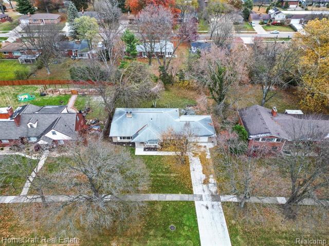 Builiding view twenty eight for 28626 Sunset W, Southfield, MI. 48076