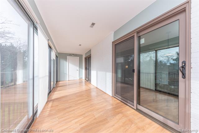 Builiding view fourteen for 18025 University Park, Livonia, MI. 48152