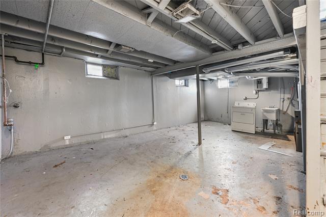 Builiding view eleven for 9152 Mansfield, Detroit, MI. 48228