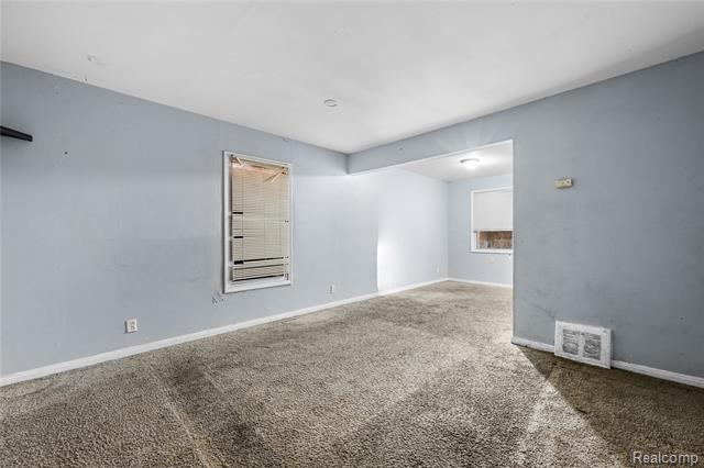 Builiding view five for 9152 Mansfield, Detroit, MI. 48228