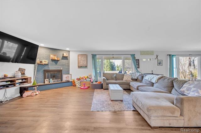 Builiding view seven for 1240 Farnsworth, Lapeer, MI. 48446