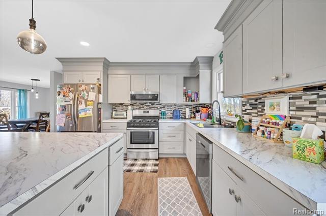 Builiding view six for 1240 Farnsworth, Lapeer, MI. 48446