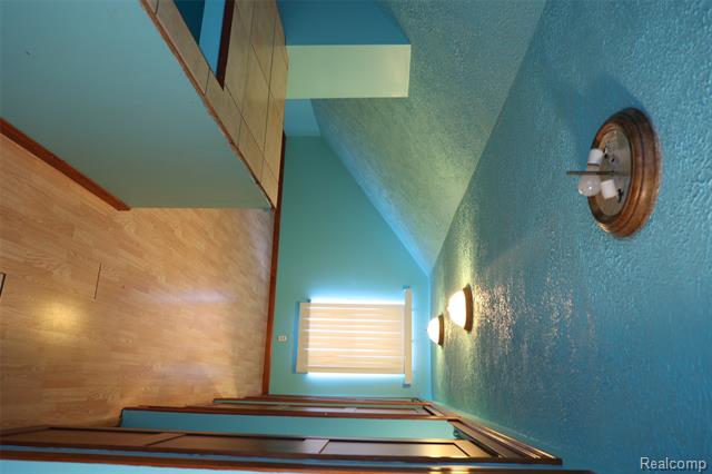 Builiding view thirteen for 2729 Chicago, Flint, MI. 48503