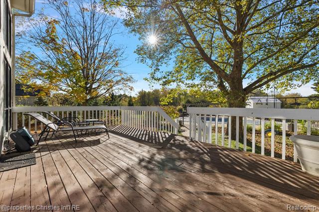 Builiding view fifty five for 8793 Webster Hills, Dexter, MI. 48130