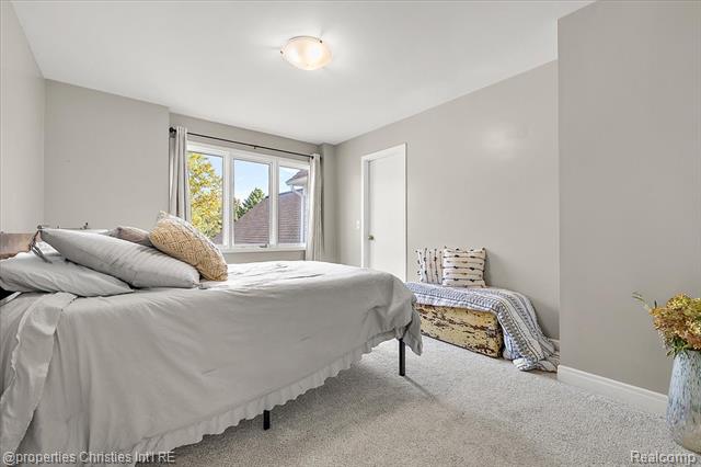 Builiding view thirty nine for 8793 Webster Hills, Dexter, MI. 48130