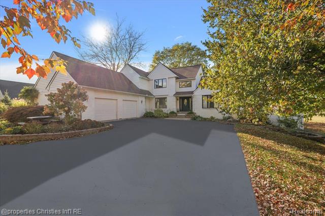 Builiding view two for 8793 Webster Hills, Dexter, MI. 48130