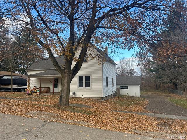 front view for 5447 North Street, Dryden, Mi. 48428