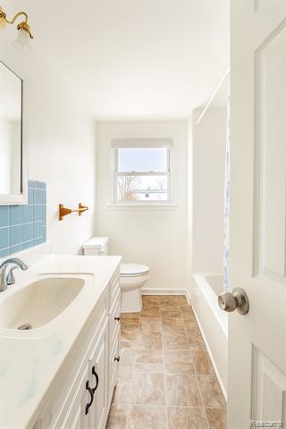 Builiding view eight for 6148 Eldon, Mount Morris, MI. 48458