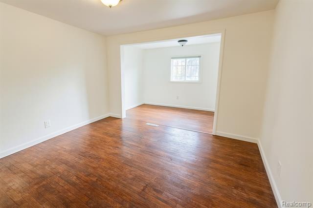 Builiding view eleven for 6148 Eldon, Mount Morris, MI. 48458