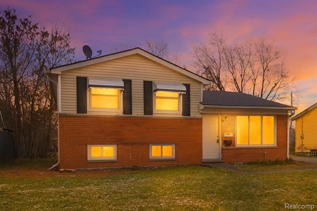 Builiding view one for 6148 Eldon, Mount Morris, MI. 48458