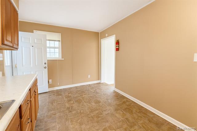 Builiding view six for 6148 Eldon, Mount Morris, MI. 48458