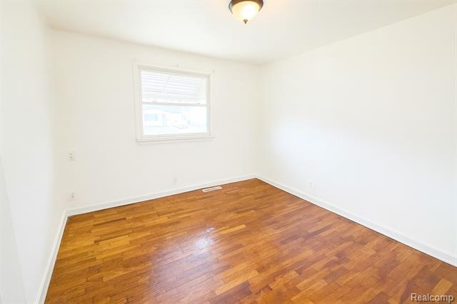 Builiding view thirteen for 6148 Eldon, Mount Morris, MI. 48458