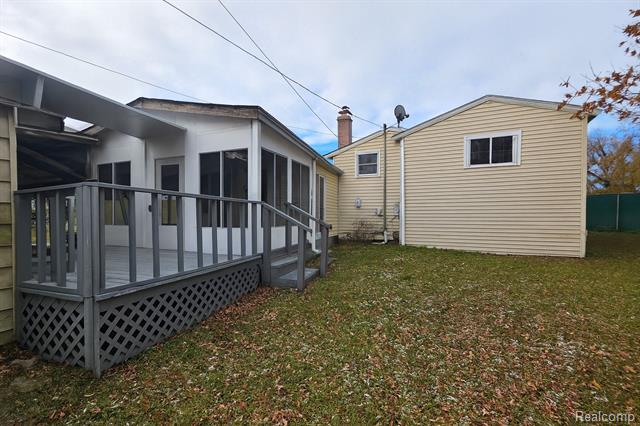 Builiding view twenty for 6148 Eldon, Mount Morris, MI. 48458