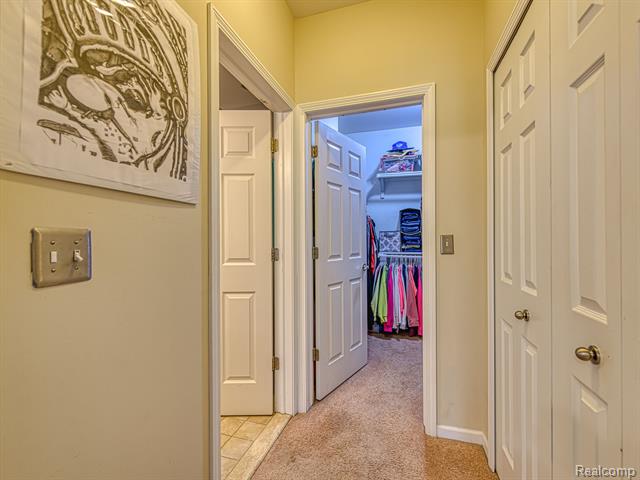 Builiding view fourteen for 655 Vinewood, Wyandotte, MI. 48192