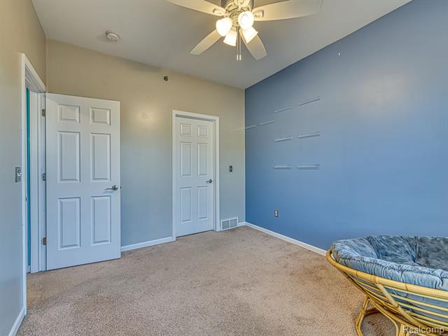 Builiding view twenty one for 655 Vinewood, Wyandotte, MI. 48192