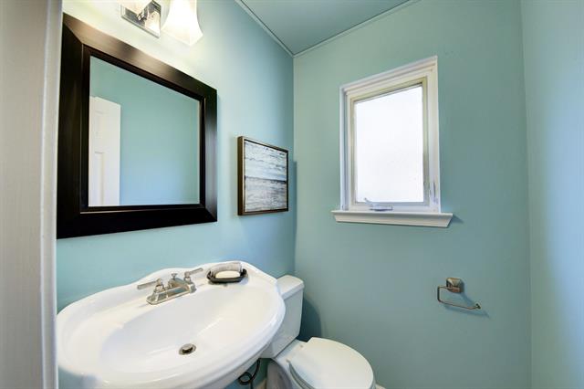 Builiding view eighteen for 8124 Valleyview, Ypsilanti, MI. 48197