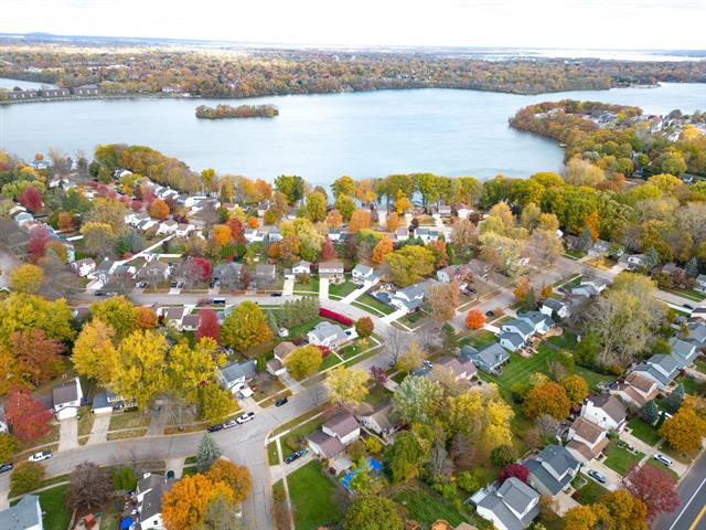 Builiding view fifty three for 8124 Valleyview, Ypsilanti, MI. 48197