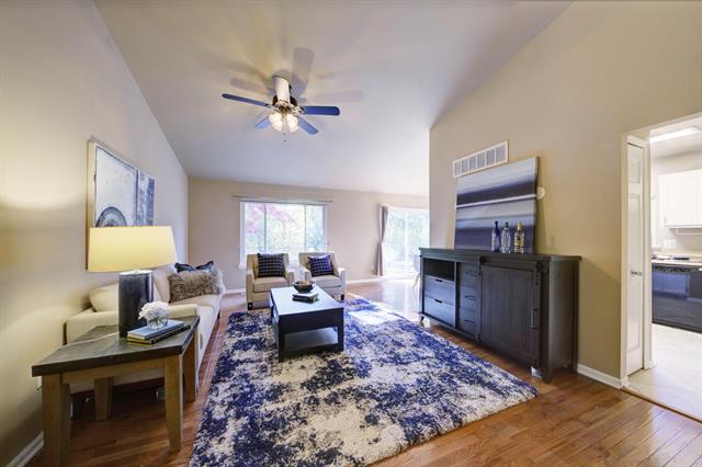 Builiding view five for 8124 Valleyview, Ypsilanti, MI. 48197