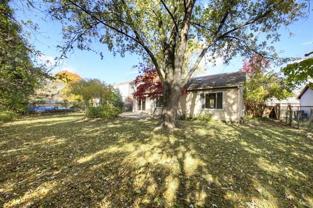 Builiding view thirty nine for 8124 Valleyview, Ypsilanti, MI. 48197