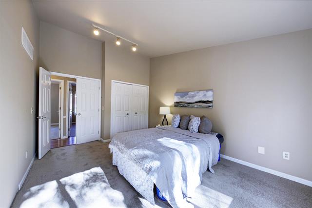 Builiding view twenty five for 8124 Valleyview, Ypsilanti, MI. 48197