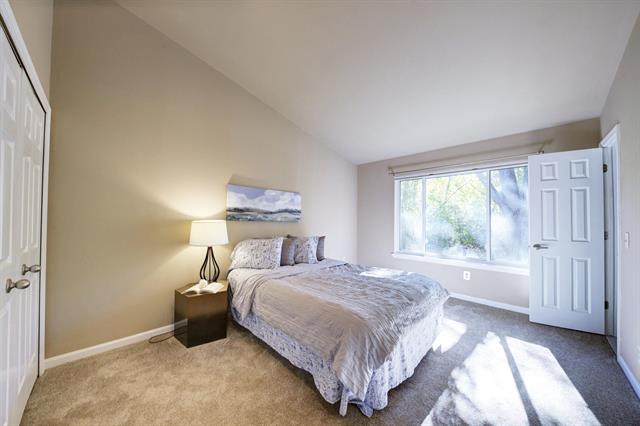 Builiding view twenty four for 8124 Valleyview, Ypsilanti, MI. 48197