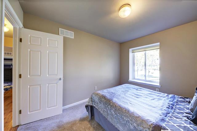 Builiding view twenty three for 8124 Valleyview, Ypsilanti, MI. 48197