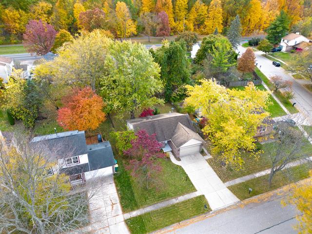 Builiding view two for 8124 Valleyview, Ypsilanti, MI. 48197