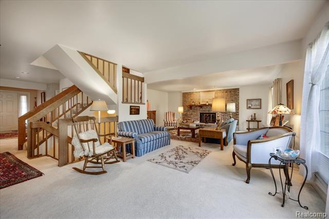 Builiding view six for 39256 Heatherbrook, Farmington, MI. 48331