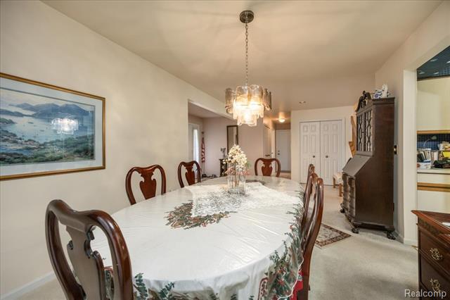 Builiding view thirteen for 39256 Heatherbrook, Farmington, MI. 48331