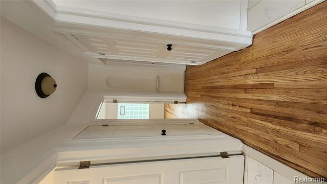 Builiding view fourteen for 10947 Roxbury, Detroit, MI. 48224