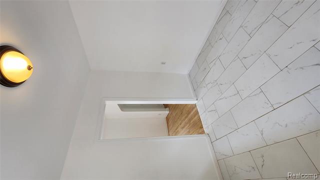 Builiding view six for 10947 Roxbury, Detroit, MI. 48224