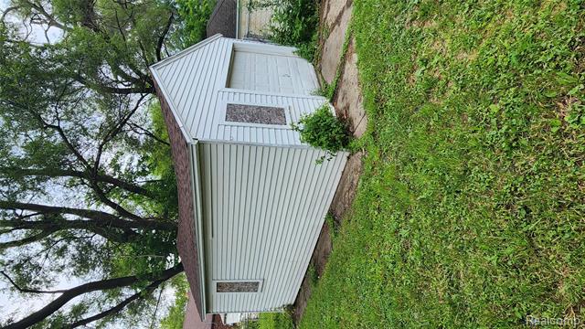 Builiding view thirty three for 10947 Roxbury, Detroit, MI. 48224