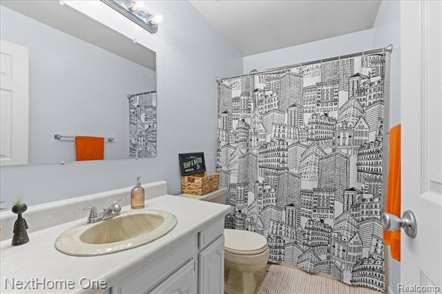 Builiding view fourteen for 920 Del Sher, Brighton, MI. 48114