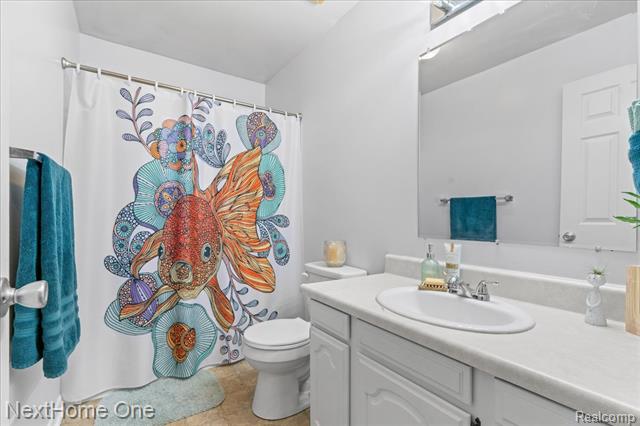 Builiding view seventeen for 920 Del Sher, Brighton, MI. 48114