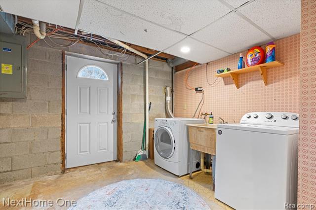 Builiding view twenty six for 920 Del Sher, Brighton, MI. 48114