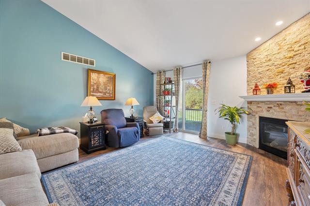 Builiding view ten for 4738 Summer Ridge, Howell, MI. 48843