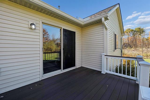 Builiding view thirty eight for 4738 Summer Ridge, Howell, MI. 48843