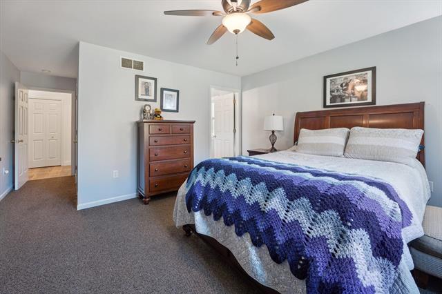 Builiding view twenty five for 4738 Summer Ridge, Howell, MI. 48843