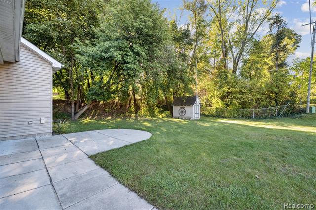 Builiding view ten for 624 Main, Brighton, MI. 48116