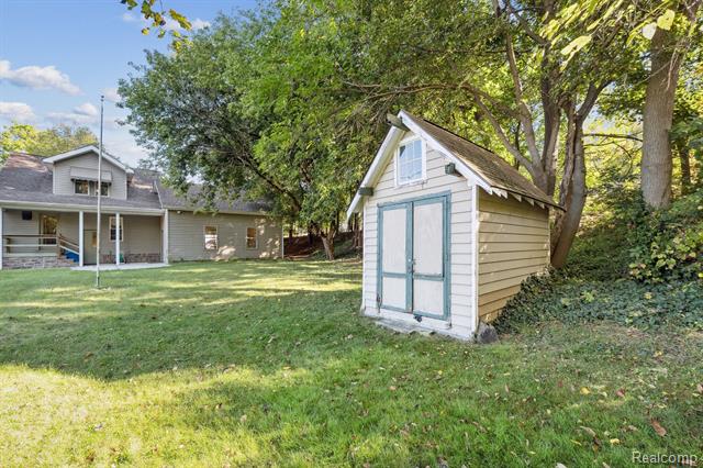 Builiding view thirteen for 624 Main, Brighton, MI. 48116