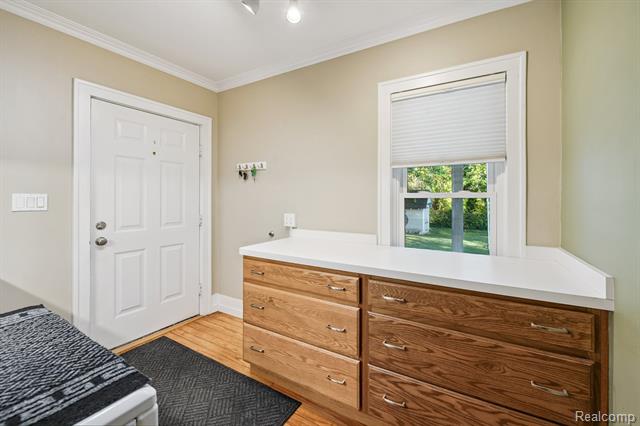 Builiding view twenty seven for 624 Main, Brighton, MI. 48116