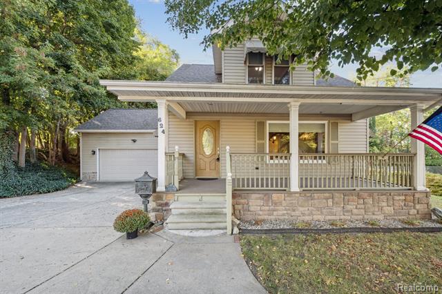 front view for 624 E Main Street, Brighton, Mi. 48116