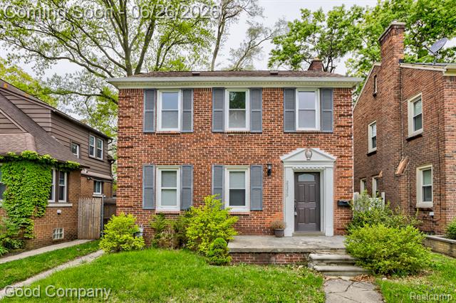 Builiding view thirty four for 20259 Warrington, Detroit, MI. 48221