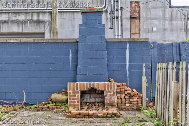 Builiding view thirty one for 20259 Warrington, Detroit, MI. 48221
