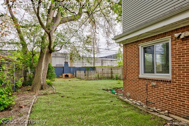 Builiding view twenty nine for 20259 Warrington, Detroit, MI. 48221