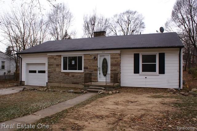 front view for 350 S Almont Avenue, Imlay City, Mi. 48444