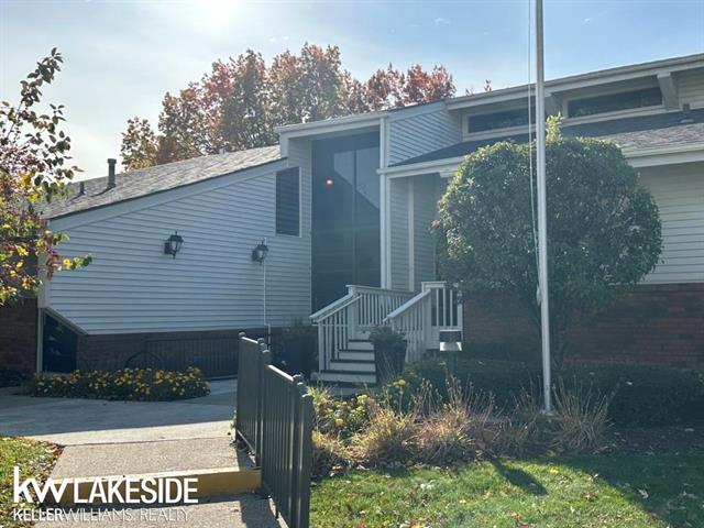 Builiding view nineteen for 22957 Gary, Saint Clair Shores, MI. 48080