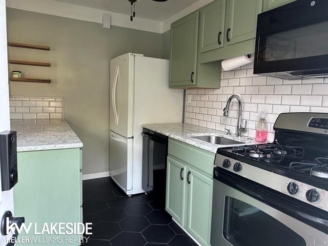 Builiding view three for 22957 Gary, Saint Clair Shores, MI. 48080