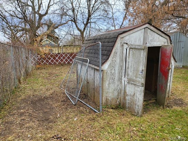 Builiding view one for 1377 Knickerbocker, Flint, MI. 48505