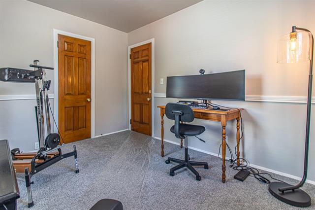 Builiding view fifteen for 3005 Oakwood, Ann Arbor, MI. 48104